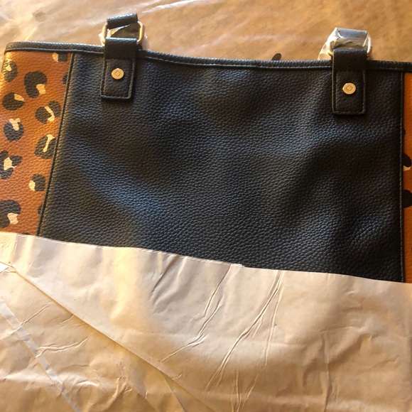 NEW Color Block Tote - Picture 5 of 6